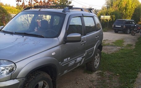 Chevrolet Niva I рестайлинг, 2012 год, 450 000 рублей, 4 фотография