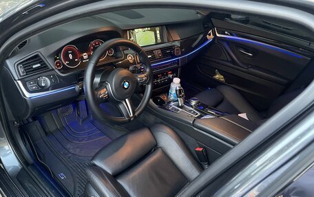 BMW 5 серия, 2015 год, 2 650 000 рублей, 9 фотография