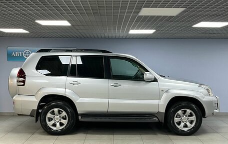 Toyota Land Cruiser Prado 120 рестайлинг, 2003 год, 1 849 000 рублей, 8 фотография