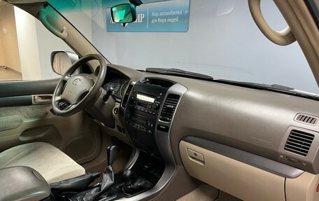 Toyota Land Cruiser Prado 120 рестайлинг, 2003 год, 1 849 000 рублей, 14 фотография