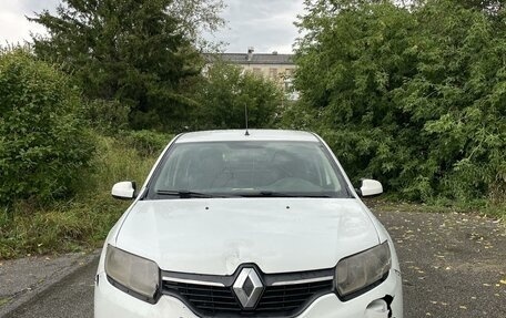 Renault Logan II, 2016 год, 365 000 рублей, 2 фотография