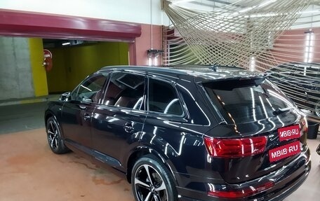 Audi Q7, 2019 год, 9 000 000 рублей, 5 фотография