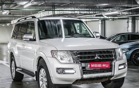 Mitsubishi Pajero IV, 2017 год, 3 000 000 рублей, 3 фотография