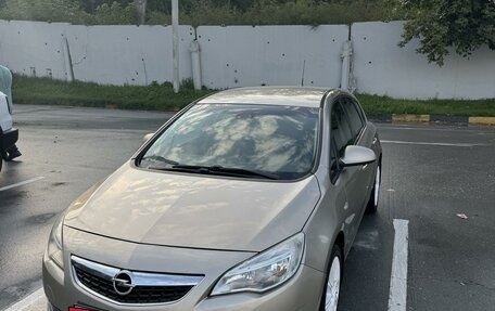 Opel Astra J, 2011 год, 790 000 рублей, 4 фотография