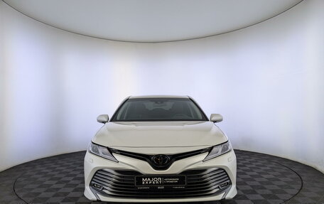 Toyota Camry, 2019 год, 3 350 000 рублей, 2 фотография