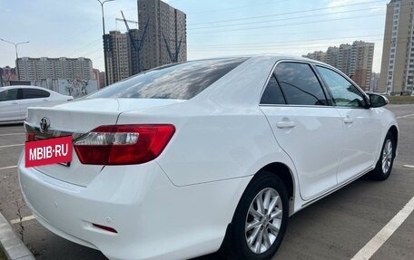 Toyota Camry, 2014 год, 1 695 000 рублей, 3 фотография