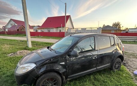 Renault Sandero I, 2013 год, 200 000 рублей, 5 фотография