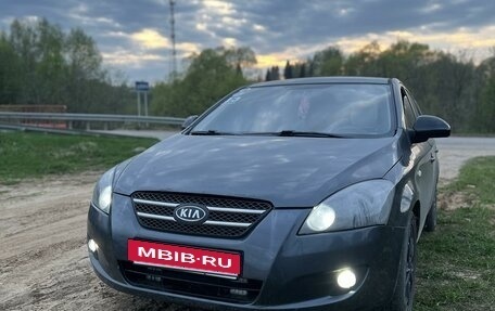 KIA cee'd I рестайлинг, 2008 год, 650 000 рублей, 2 фотография