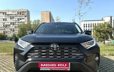 Toyota RAV4, 2021 год, 5 000 000 рублей, 3 фотография