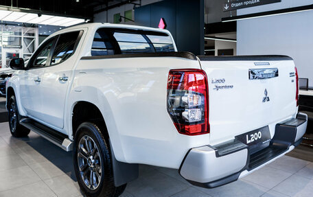 Mitsubishi L200 IV рестайлинг, 2023 год, 5 400 000 рублей, 5 фотография