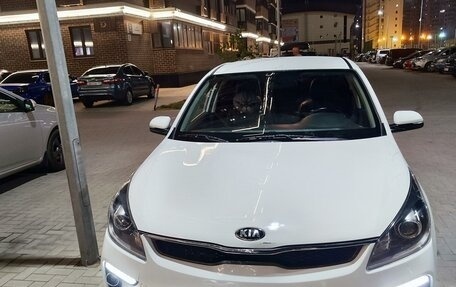 KIA Rio IV, 2017 год, 1 900 000 рублей, 4 фотография