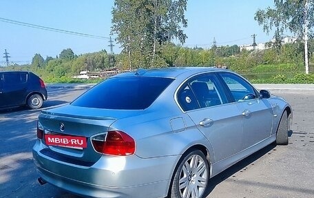 BMW 3 серия, 2005 год, 1 050 000 рублей, 3 фотография