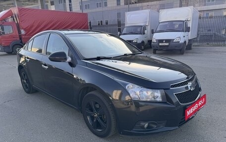 Chevrolet Cruze II, 2011 год, 650 000 рублей, 3 фотография