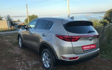 KIA Sportage IV рестайлинг, 2018 год, 2 500 000 рублей, 5 фотография