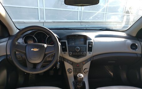 Chevrolet Cruze II, 2012 год, 745 000 рублей, 5 фотография