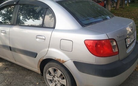 KIA Rio II, 2007 год, 380 000 рублей, 3 фотография