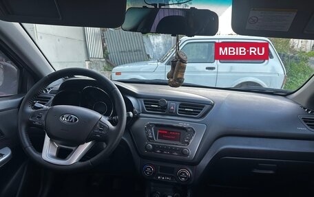 KIA Rio III рестайлинг, 2013 год, 900 000 рублей, 8 фотография