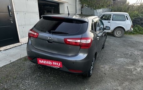 KIA Rio III рестайлинг, 2013 год, 900 000 рублей, 17 фотография