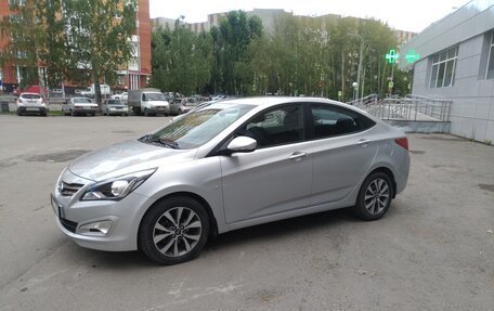 Hyundai Solaris II рестайлинг, 2015 год, 1 300 000 рублей, 4 фотография