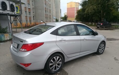 Hyundai Solaris II рестайлинг, 2015 год, 1 300 000 рублей, 14 фотография