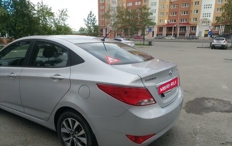 Hyundai Solaris II рестайлинг, 2015 год, 1 300 000 рублей, 18 фотография