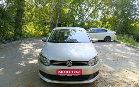 Volkswagen Polo VI (EU Market), 2011 год, 630 000 рублей, 2 фотография