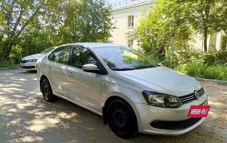 Volkswagen Polo VI (EU Market), 2011 год, 630 000 рублей, 3 фотография