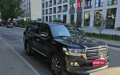 Toyota Land Cruiser 200, 2018 год, 7 750 000 рублей, 3 фотография