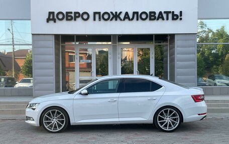 Skoda Superb III рестайлинг, 2016 год, 1 998 000 рублей, 8 фотография