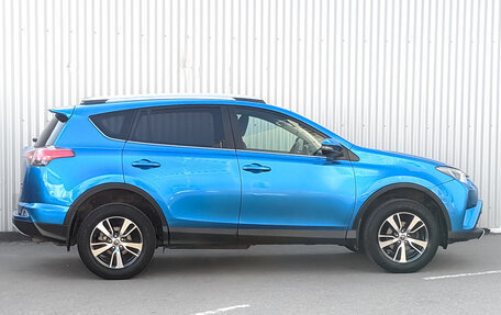 Toyota RAV4, 2016 год, 2 440 000 рублей, 4 фотография