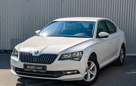 Skoda Superb III рестайлинг, 2017 год, 2 395 000 рублей, 1 фотография