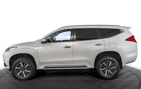 Mitsubishi Pajero Sport III рестайлинг, 2017 год, 2 670 000 рублей, 8 фотография