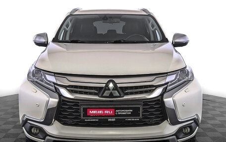 Mitsubishi Pajero Sport III рестайлинг, 2017 год, 2 670 000 рублей, 2 фотография