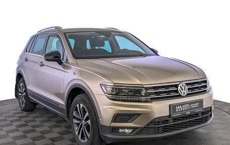 Volkswagen Tiguan II, 2019 год, 2 580 000 рублей, 3 фотография