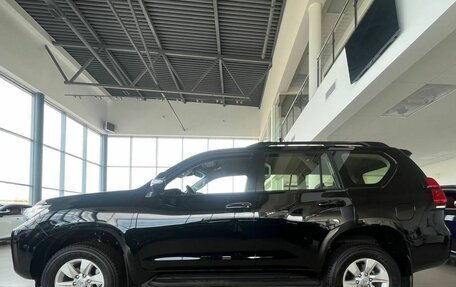 Toyota Land Cruiser Prado 150 рестайлинг 2, 2023 год, 7 200 000 рублей, 7 фотография