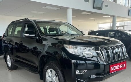 Toyota Land Cruiser Prado 150 рестайлинг 2, 2023 год, 7 200 000 рублей, 3 фотография