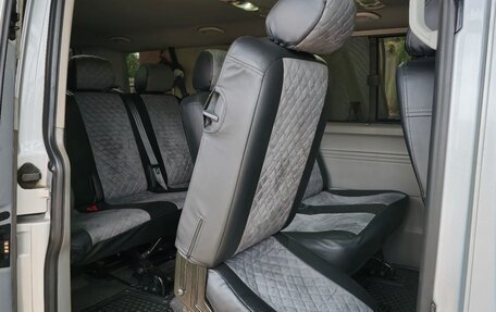 Volkswagen Caravelle T5, 2012 год, 3 000 000 рублей, 16 фотография