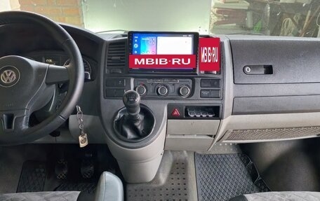 Volkswagen Caravelle T5, 2012 год, 3 000 000 рублей, 13 фотография