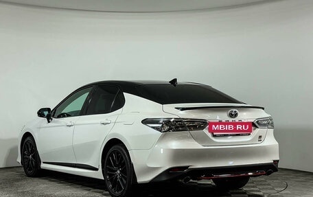 Toyota Camry, 2021 год, 4 299 000 рублей, 7 фотография