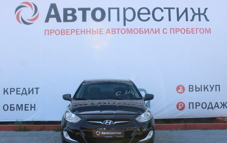 Hyundai Solaris II рестайлинг, 2013 год, 950 000 рублей, 4 фотография