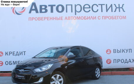 Hyundai Solaris II рестайлинг, 2013 год, 950 000 рублей, 3 фотография