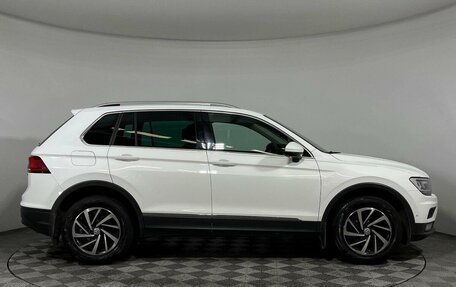 Volkswagen Tiguan II, 2018 год, 2 397 000 рублей, 4 фотография