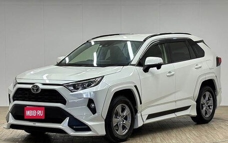 Toyota RAV4, 2021 год, 2 270 030 рублей, 1 фотография