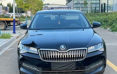 Skoda Superb III рестайлинг, 2021 год, 3 700 000 рублей, 1 фотография