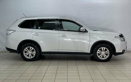 Mitsubishi Outlander III рестайлинг 3, 2014 год, 1 650 000 рублей, 7 фотография