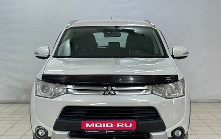 Mitsubishi Outlander III рестайлинг 3, 2014 год, 1 650 000 рублей, 3 фотография