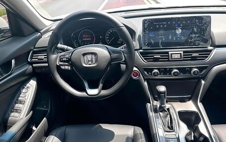 Honda Accord IX рестайлинг, 2022 год, 2 240 000 рублей, 9 фотография