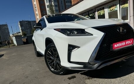 Lexus RX IV рестайлинг, 2017 год, 3 990 000 рублей, 2 фотография