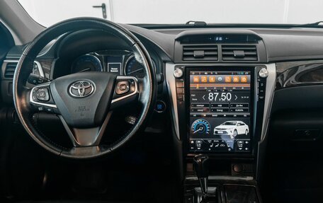 Toyota Camry, 2014 год, 2 197 000 рублей, 15 фотография