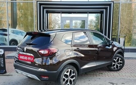 Renault Kaptur I рестайлинг, 2016 год, 1 779 000 рублей, 5 фотография